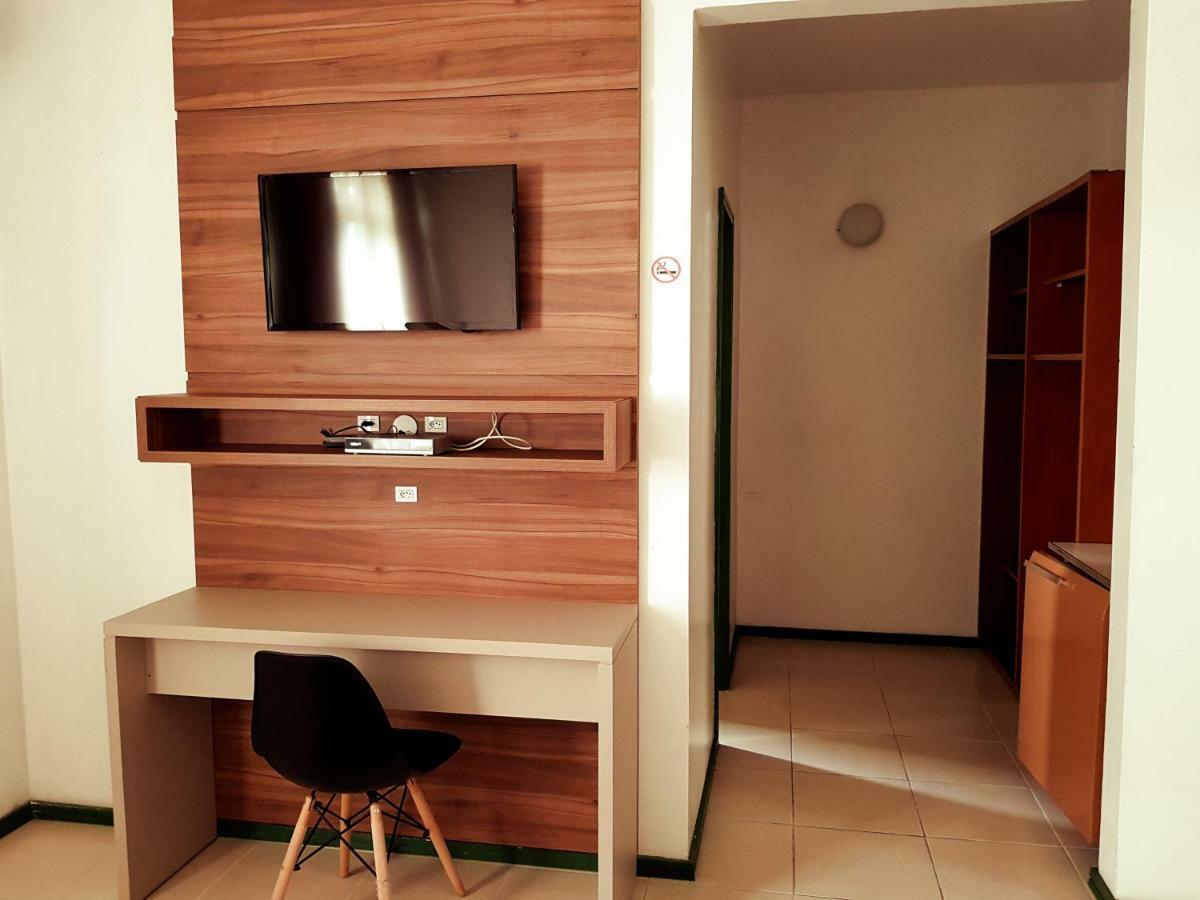 Hotel Pousada Henrique Lage インビトゥバ エクステリア 写真